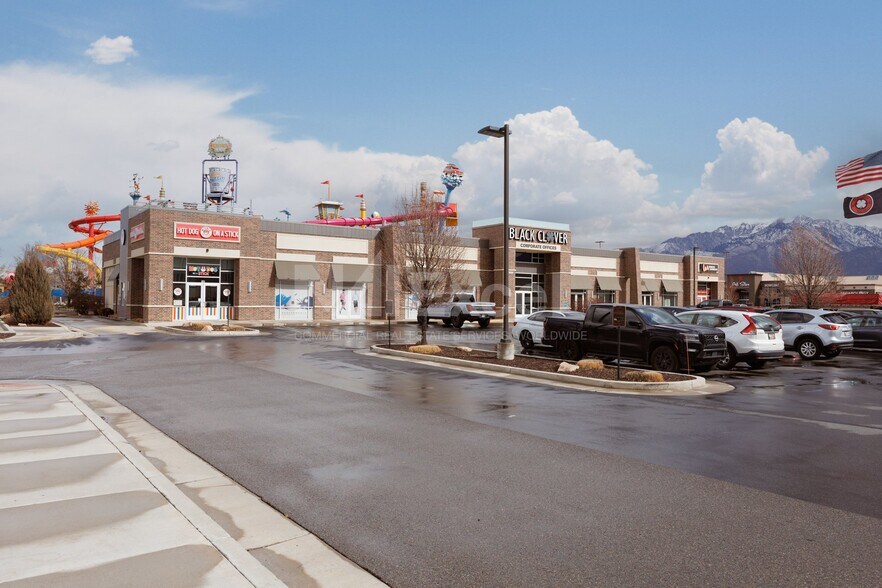 More Photos Of 12059 S State St, Draper Freestanding For Lease