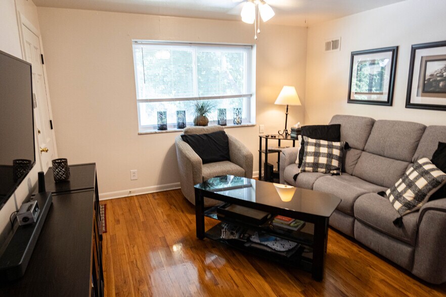 More Photos Of 4600-4612 Murdoch Cut OFF, Saint Louis Apartments For Sale