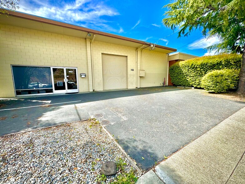 More Photos Of 1166 Independence Ave, Mountain View Warehouse For Lease