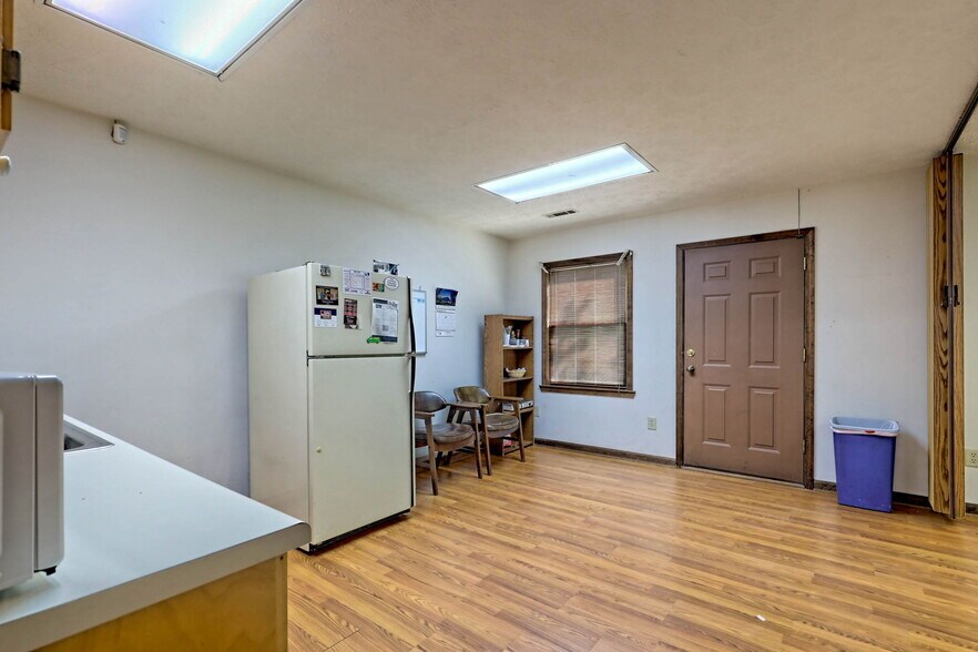 More Photos Of 1552 Highway 441 N, Clayton Office For Sale