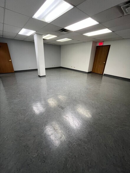 More Photos Of 5000-5014 W Madison St, Chicago Apartments For Lease