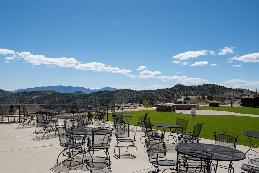 More Photos Of 100 N E St, Virginia City Hotel For Sale