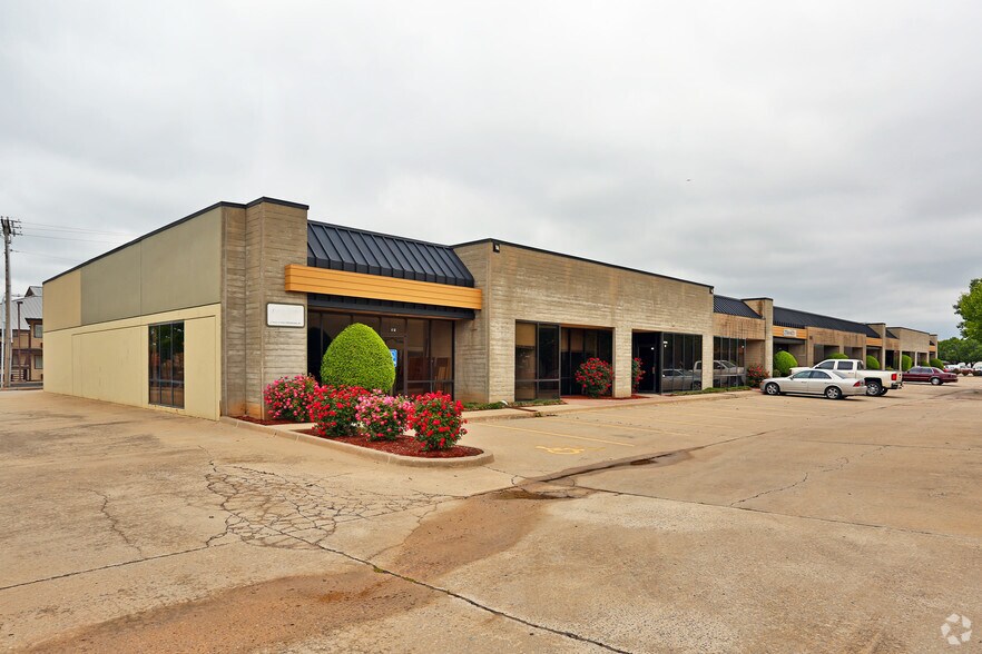 More Photos Of 1235 Sovereign Row, Oklahoma City Research And Development For Lease