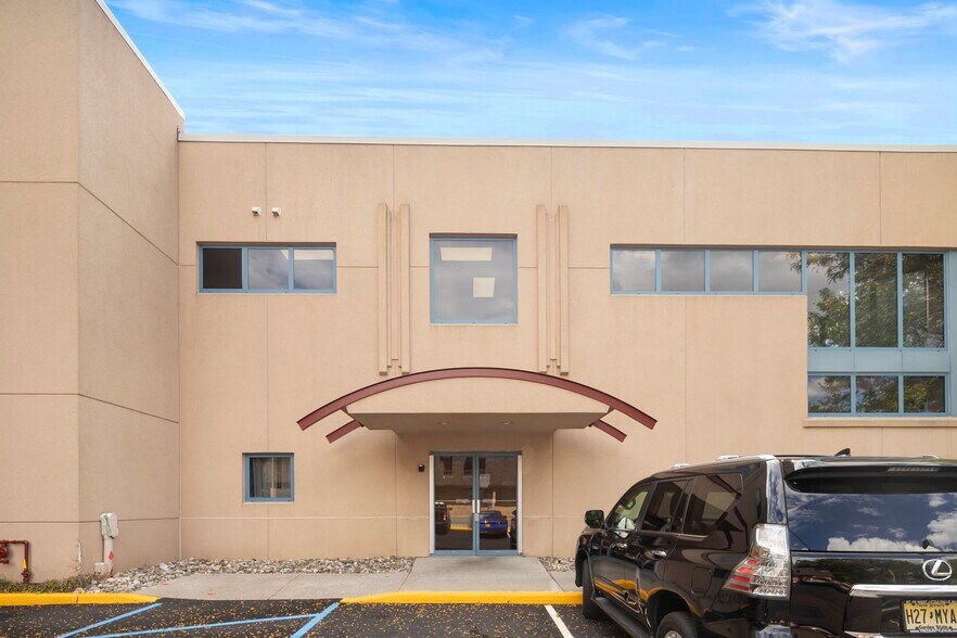 More Photos Of 265 Ackerman Ave, Ridgewood Medical For Lease