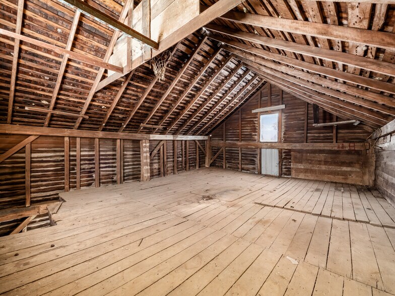 More Photos Of 7106 Columbus Rd, Centerburg Light Manufacturing For Sale