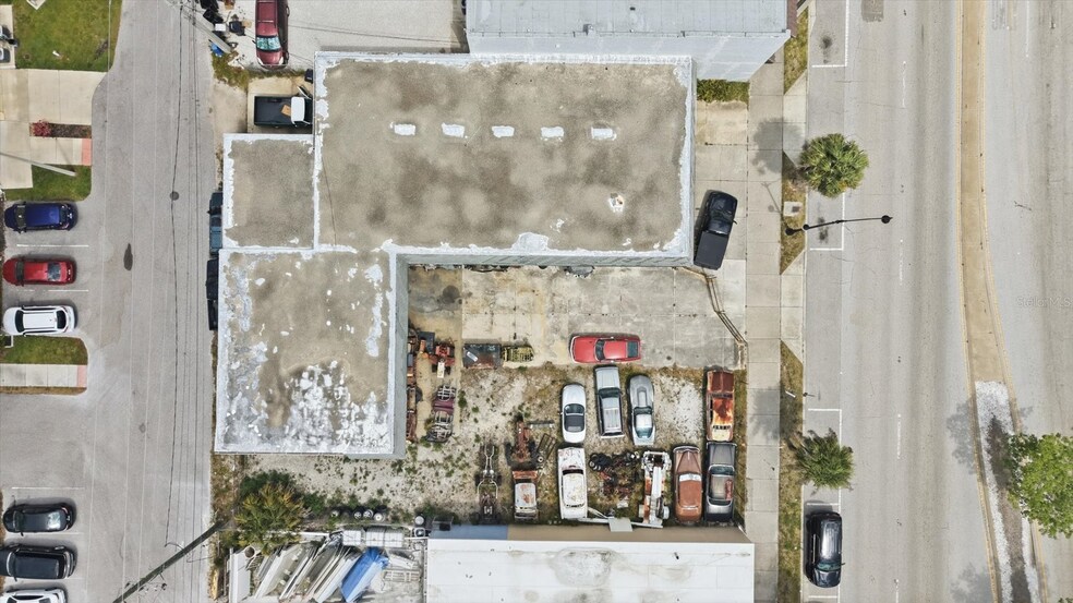 More Photos Of 629 E Venice Ave, Venice Auto Repair For Sale