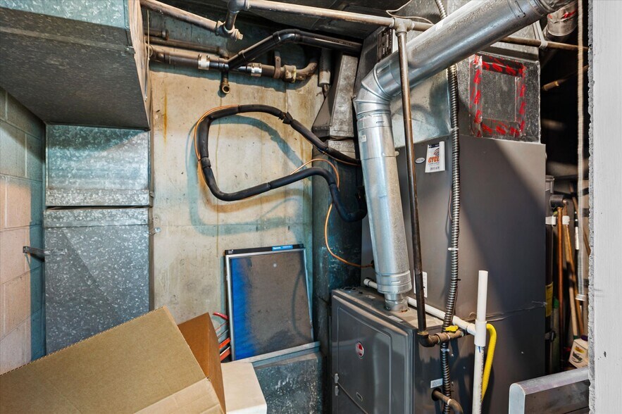 More Photos Of 160 E 4800 S, Salt Lake City Storefront Retail Office For Sale