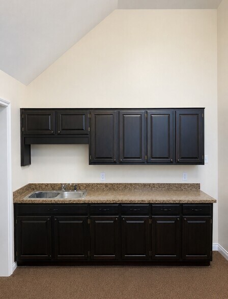 More Photos Of 192 W US Highway 380, Bridgeport Office For Sale