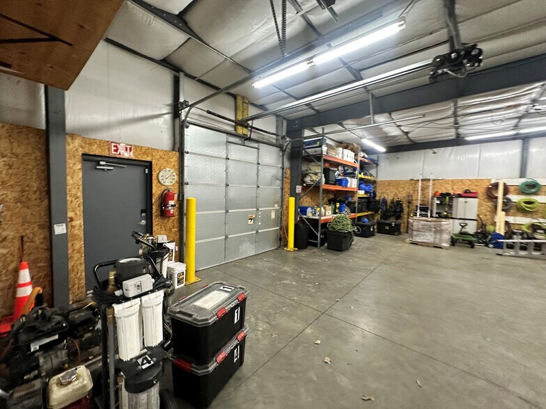 More Photos Of 30 Water St W, Saint Paul Warehouse For Sale
