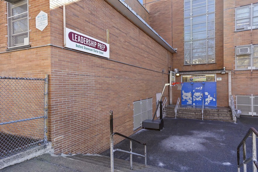 More Photos Of 920 Marcy Ave, Brooklyn Storefront For Sale