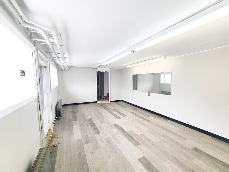 More Photos Of 2962 McKinley St, Philadelphia Storefront For Lease