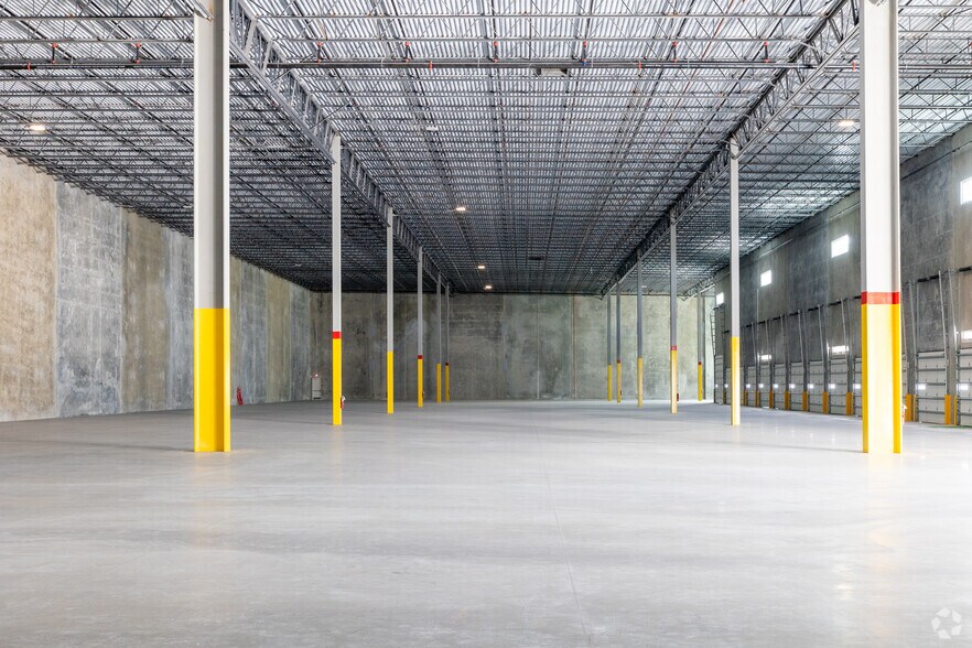 More Photos Of 2260 NW 27th Ave, Miami Refrigeration Cold Storage For Lease