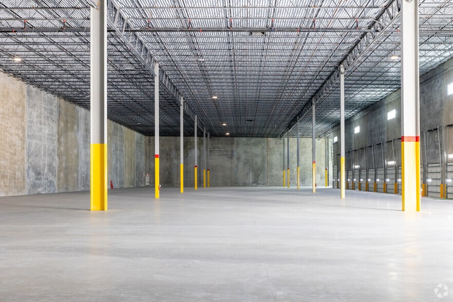 More Photos Of 2260 NW 27th Ave, Miami Refrigeration Cold Storage For Lease