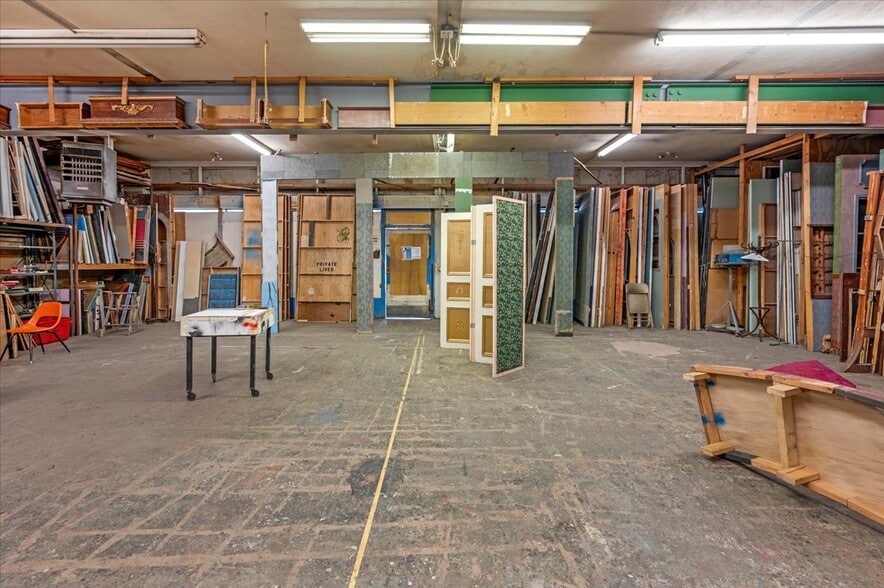 More Photos Of 1405-1415 N Van Ness Ave, Fresno Storefront For Sale