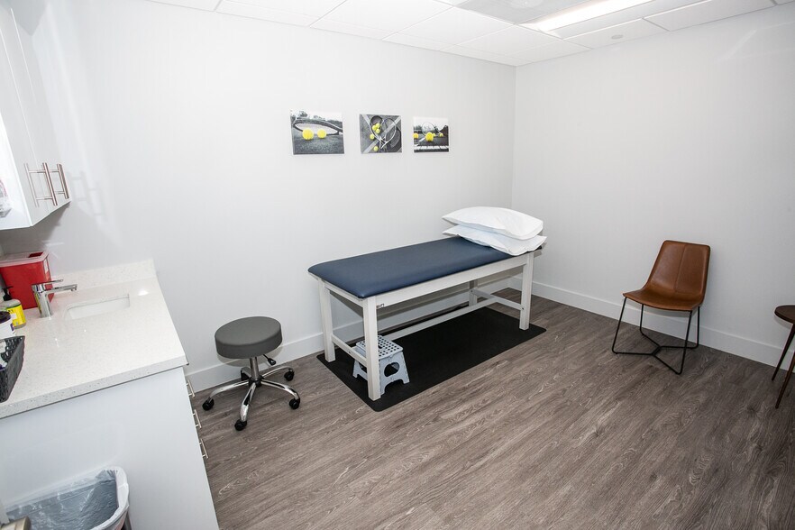 More Photos Of 1301 N Congress Ave, Boynton Beach Medical For Lease