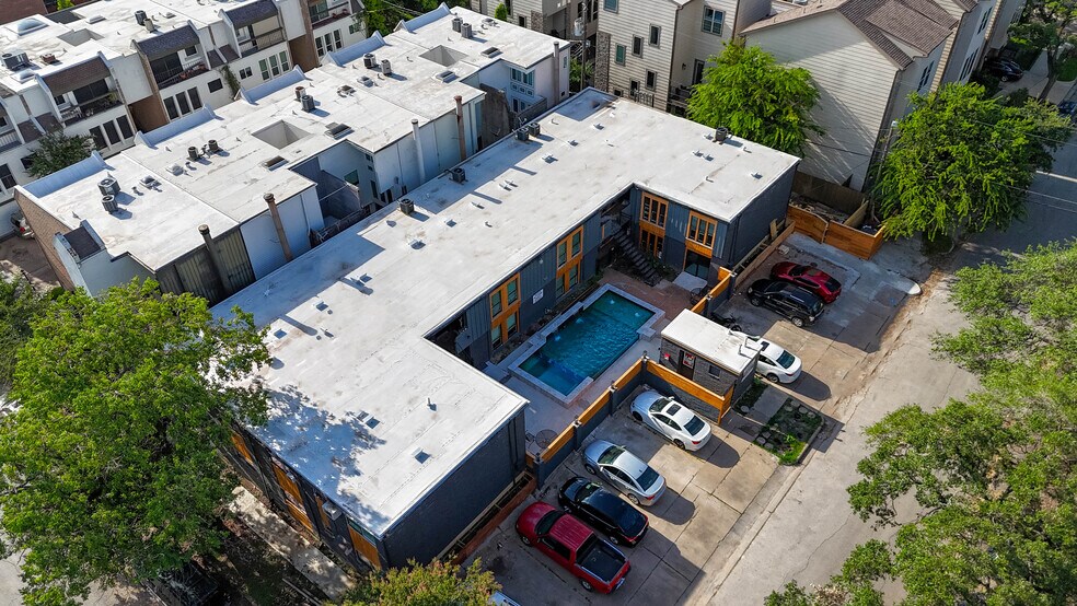 More Photos Of 2703 Mason St, Houston Apartments For Sale