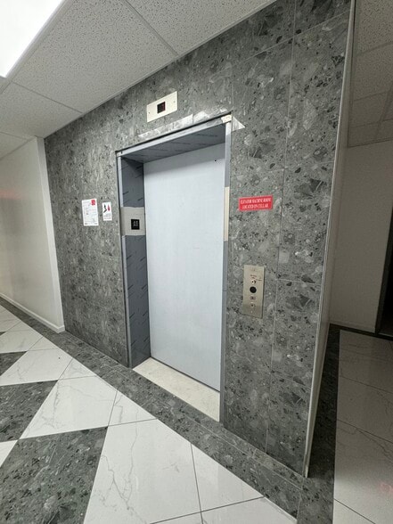 More Photos Of 60-11 60th St, Flushing Specialty For Lease