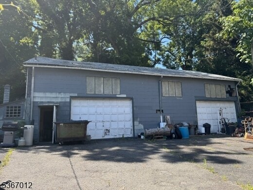 Primary Photo Of 161 Church St, South Orange Contractor Storage Yard For Sale