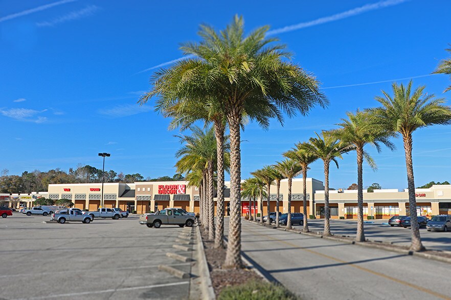 More Photos Of 8102 Blanding Blvd, Jacksonville Unknown For Lease