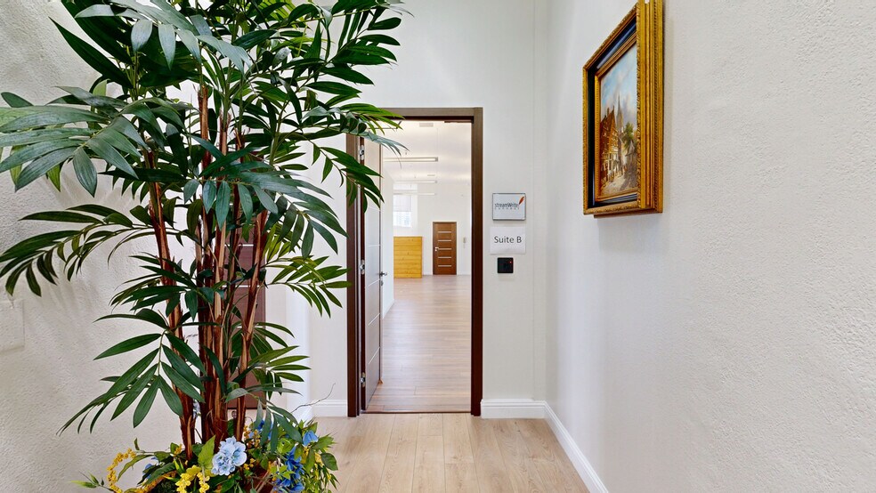 More Photos Of 1311-1425 63rd St, Emeryville Distribution For Lease