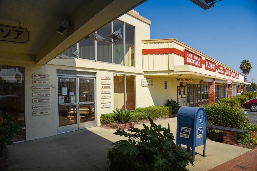 More Photos Of 3100-3160 Pacific Coast Hwy, Torrance Unknown For Lease