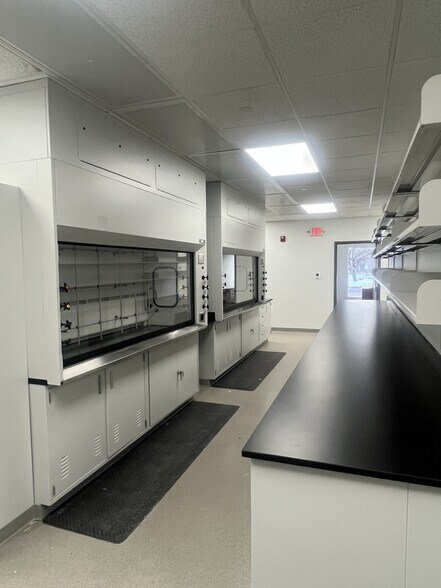 More Photos Of 23 Business Park Dr, Branford Research And Development For Lease