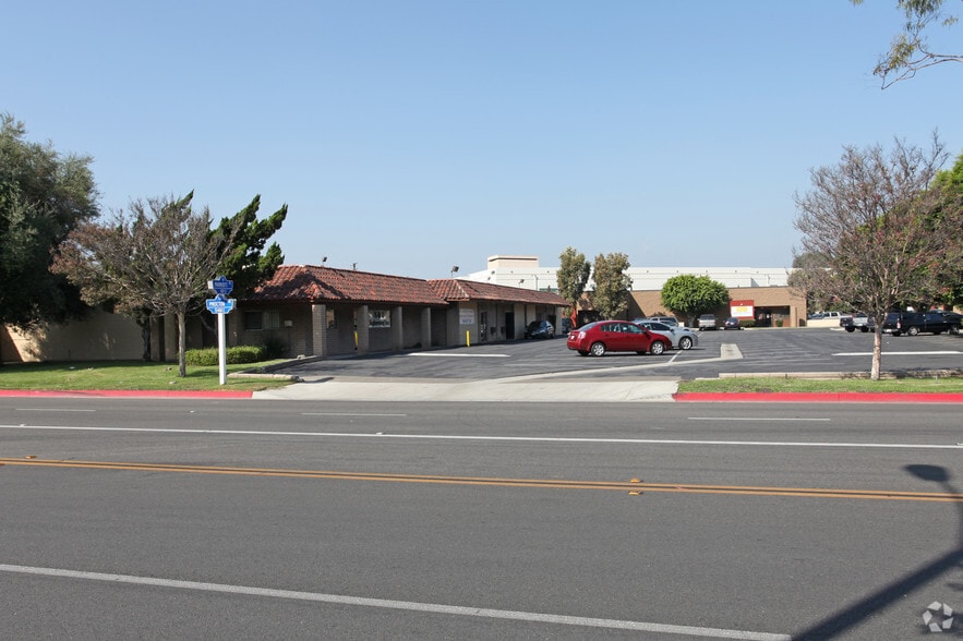 More Photos Of 15437-15443 Proctor Ave, City of Industry Warehouse For Lease