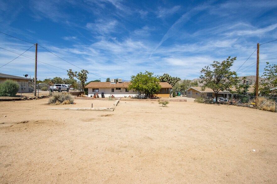 More Photos Of 7211 Joshua Ln, Yucca Valley Office Residential For Lease