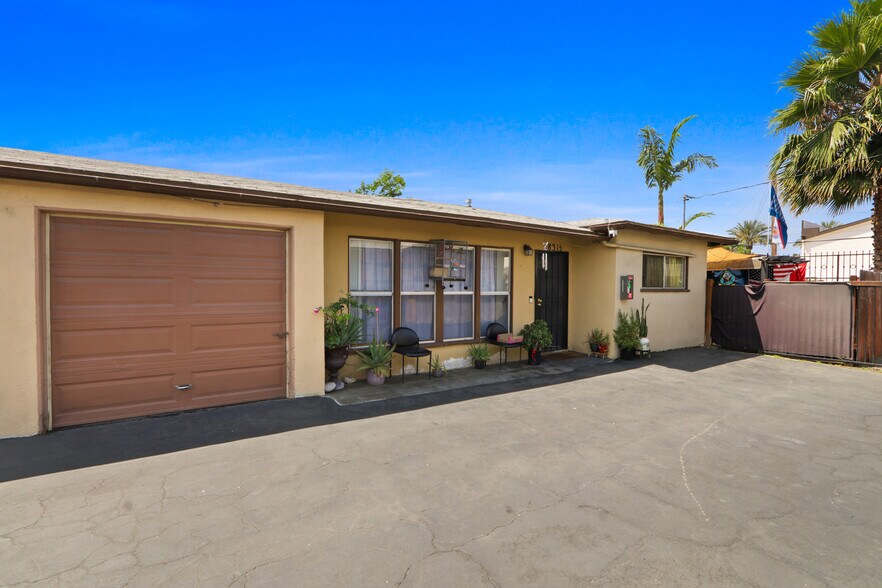 More Photos Of 7825 Jaboneria Rd, Bell Gardens Apartments For Sale