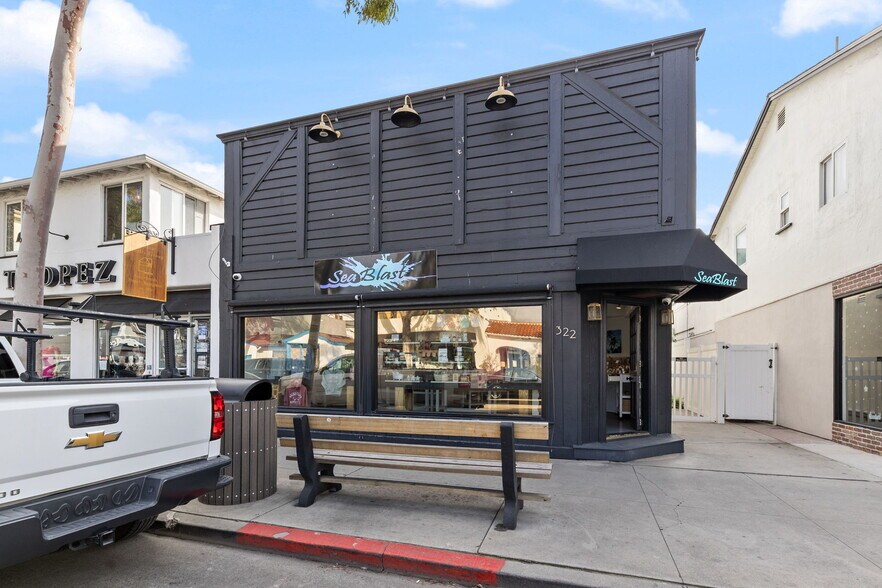 More Photos Of 322 Marine Ave, Newport Beach Freestanding For Lease