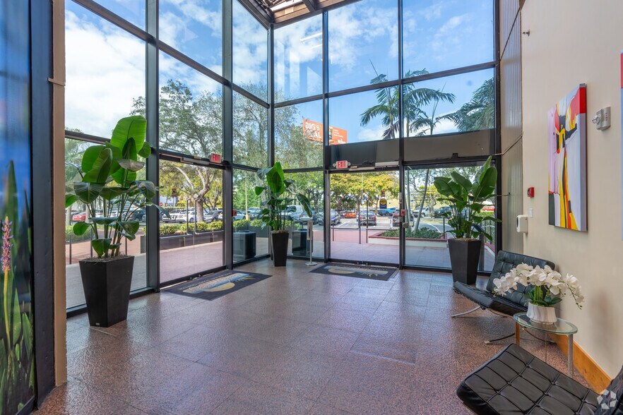 More Photos Of 10720 Caribbean Blvd, Cutler Bay Medical For Lease