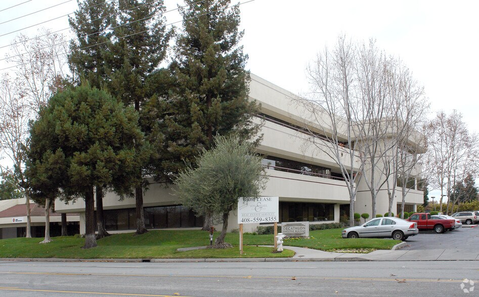 More Photos Of 3235 Kifer Rd, Santa Clara Office For Sale