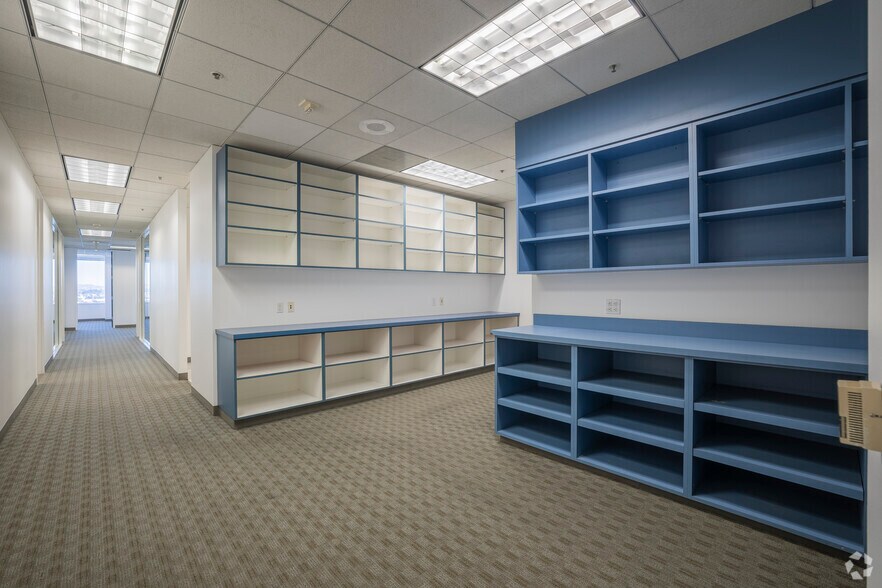 More Photos Of 1999 Harrison St, Oakland Coworking Space