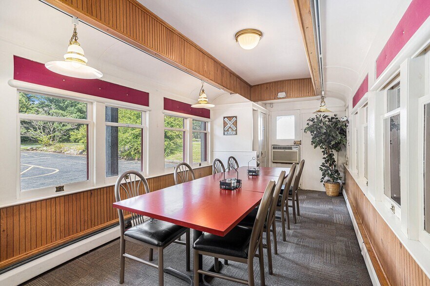 More Photos Of 6225 W D Ave, Kalamazoo Restaurant For Sale