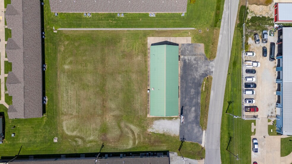 More Photos Of 26400 E 111th St S, Coweta Flex For Sale