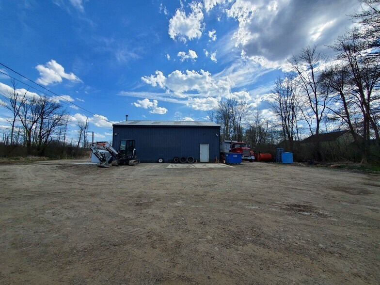 More Photos Of 12989 Mayfield Rd, Chardon Warehouse For Sale