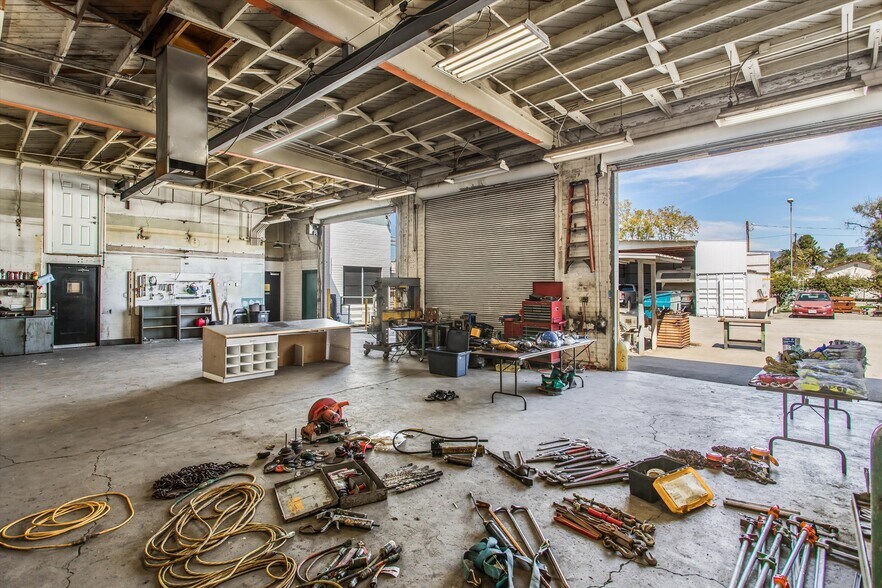 More Photos Of 358 N 6th St, Colton Warehouse For Sale