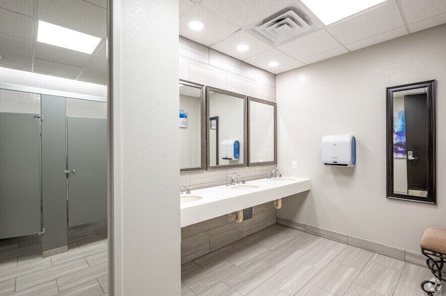 More Photos Of 9901 E Valley Ranch Pky, Irving Office For Lease