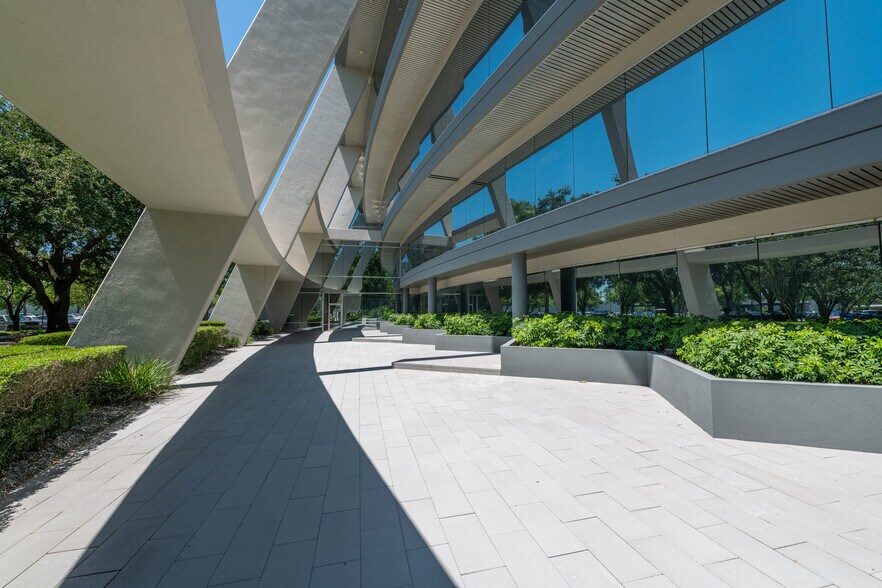 More Photos Of 4190 Belfort Rd, Jacksonville Office For Lease