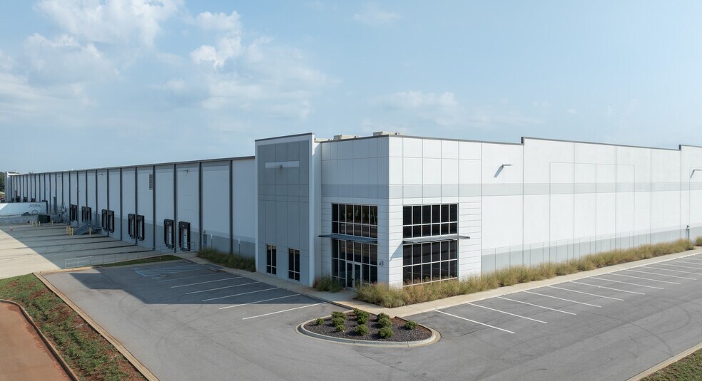 More Photos Of 23366 Bibb Garrett Rd, Tanner Distribution For Lease