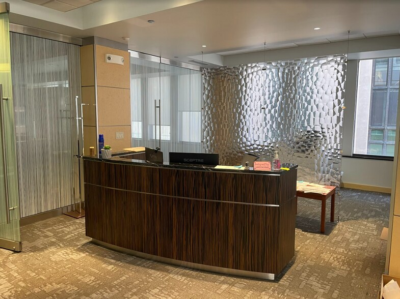 More Photos Of 112 W Jefferson Blvd, South Bend Office For Lease