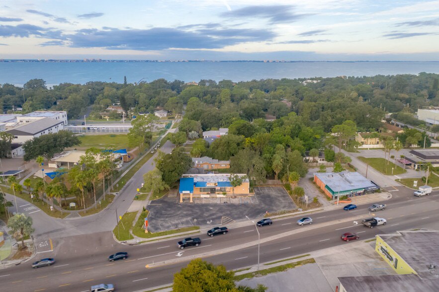 More Photos Of 3105 Tamiami Trl, Sarasota Freestanding For Sale