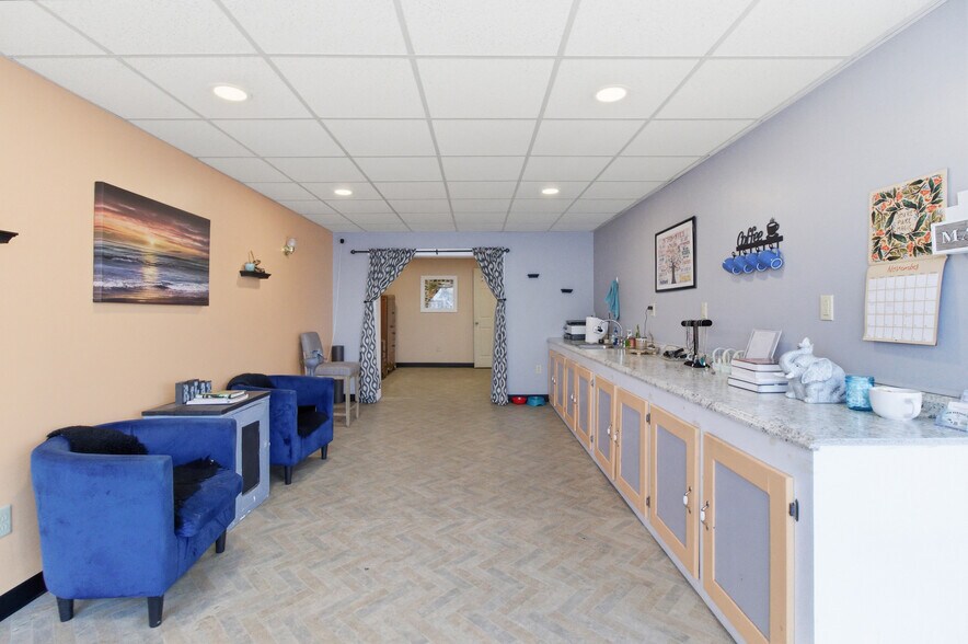 More Photos Of 1081 & 1083 Front St, Philipsburg Flex For Sale