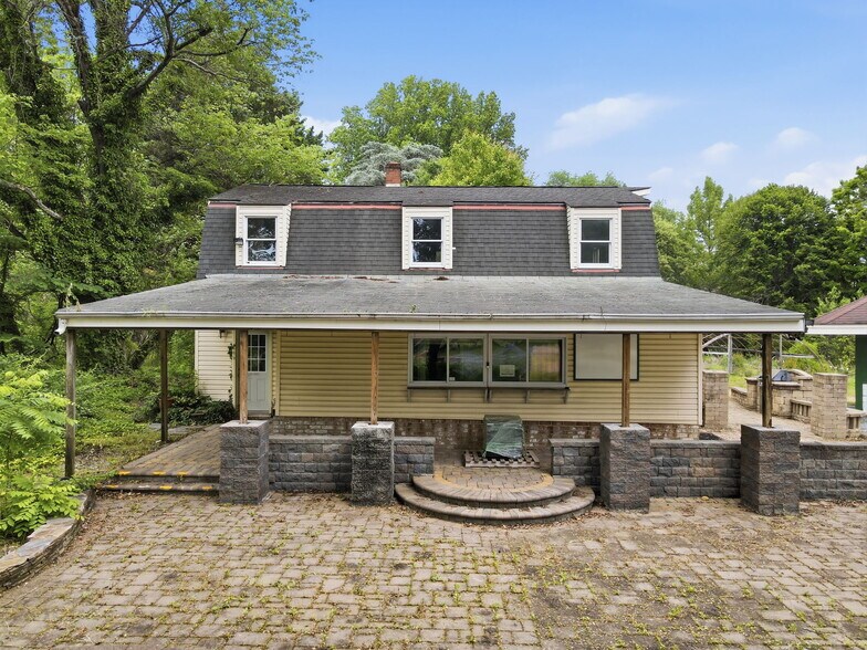 More Photos Of 1008 W Central Ave, Davidsonville Freestanding For Lease