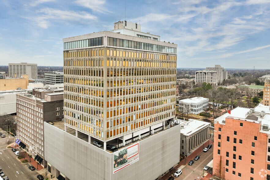More Photos Of 125 S Congress St, Jackson Office For Lease
