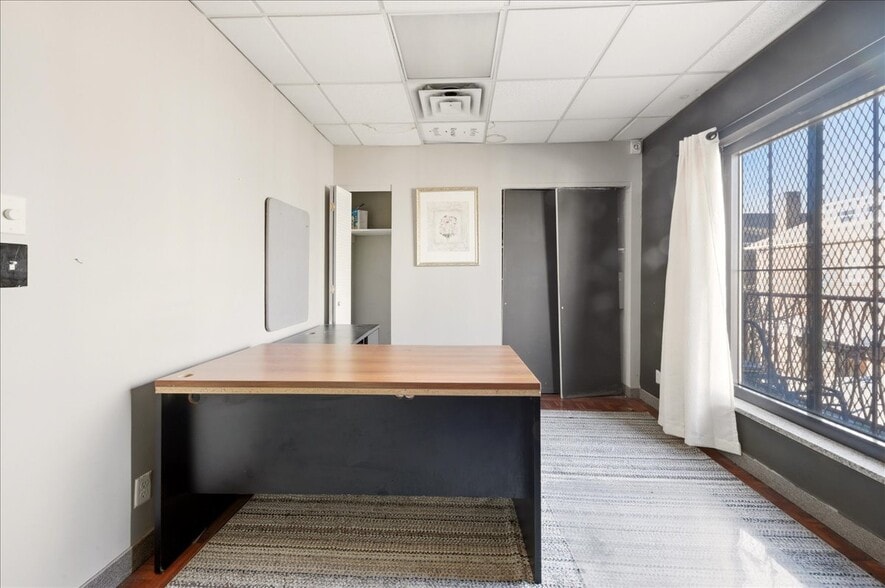More Photos Of 2020-2024 Williamsbridge Rd, Bronx Storefront Retail Office For Lease