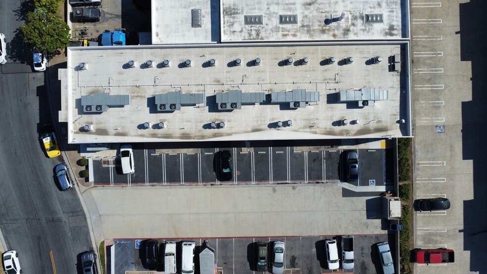 More Photos Of 17531 Griffin Ln, Huntington Beach Food Processing For Lease