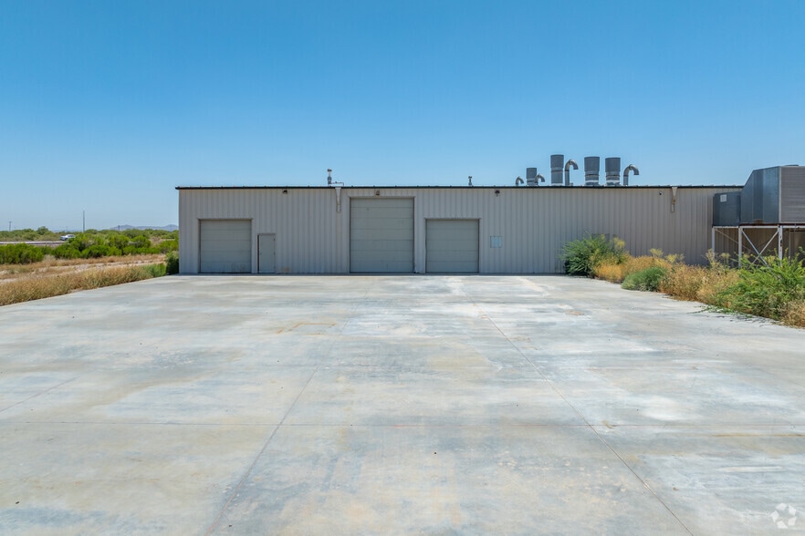 More Photos Of 1520 W Battaglia Rd, Eloy Manufacturing For Lease