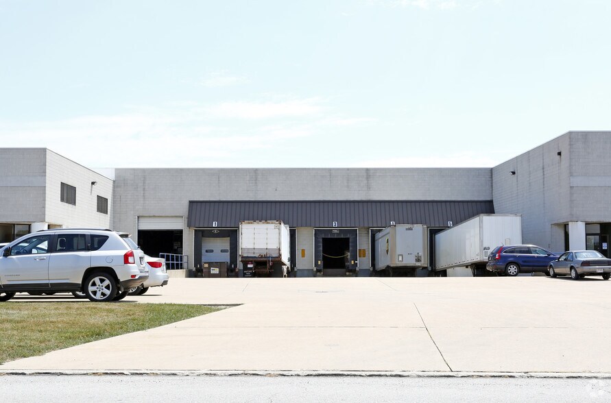 More Photos Of 7829 Ponderosa Rd, Perrysburg Manufacturing For Lease