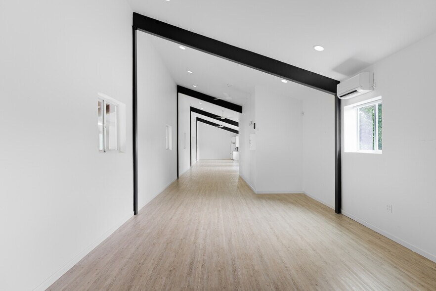 More Photos Of 5203 Beacon Dr, Austin Flex For Lease
